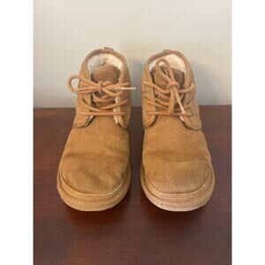 UGG Women’s Boot‎ Brown Suede Low Top Size 5